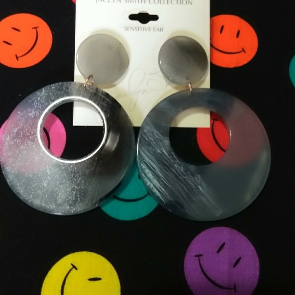 Jacklyn smith earrings - Picture 3 of 4